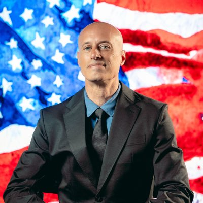 TheCW2Buzz's tweet photo. #NewProfilePic https://t.co/k9g7i6lflK