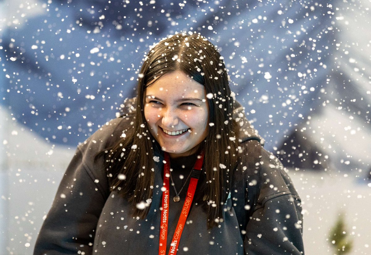 North Notts College tweet media