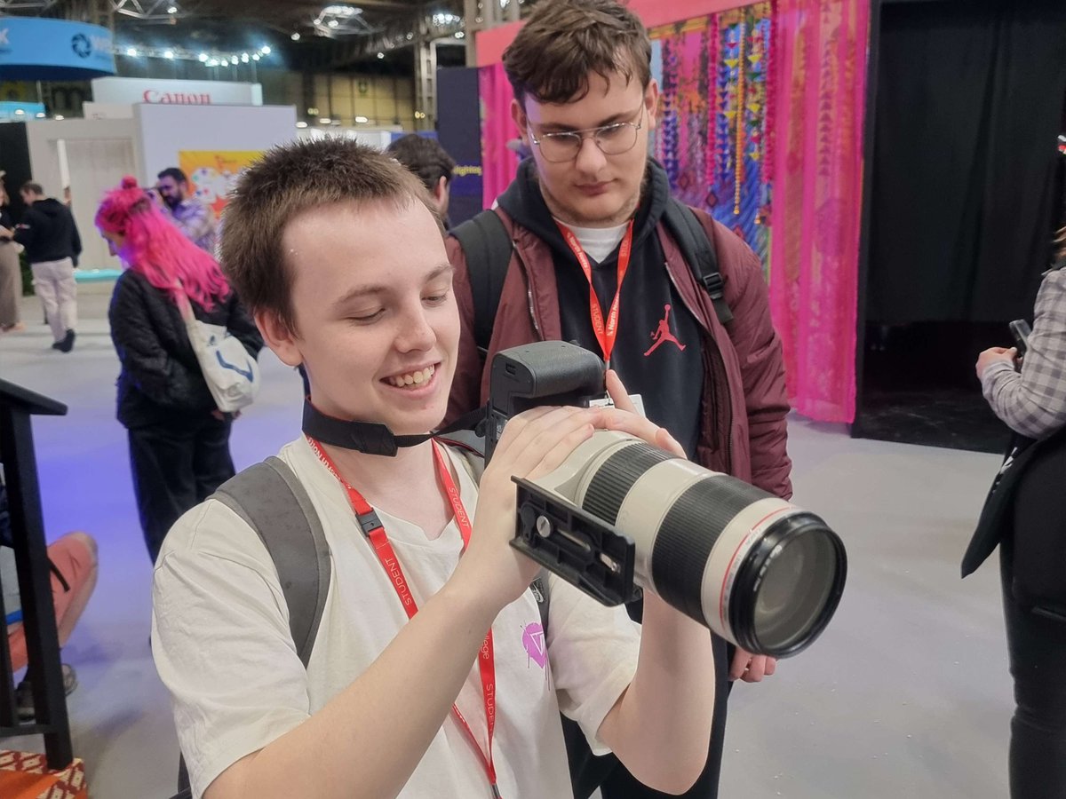 North Notts College tweet media