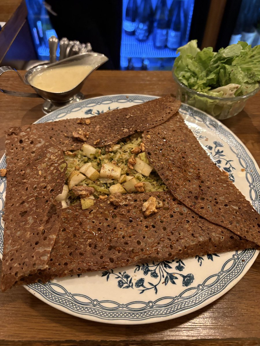 Les Tasters tweet media