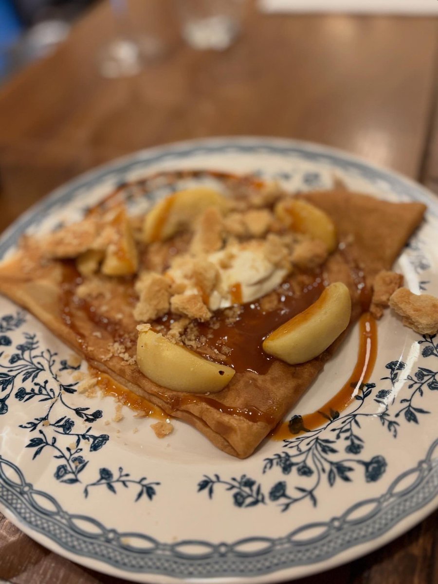 Les Tasters tweet media