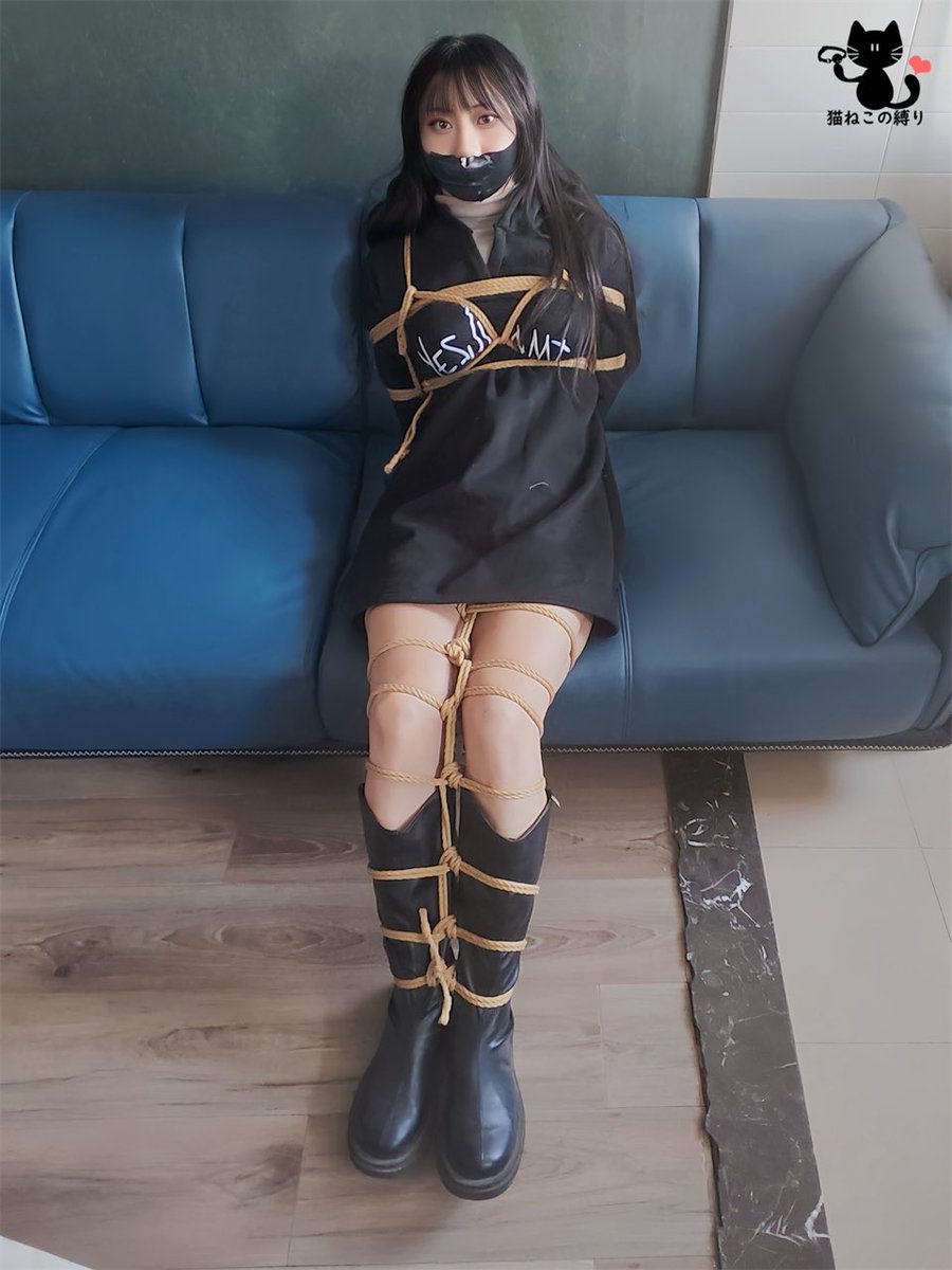 NeKoo_shibari's tweet photo. 第二弹来了 挨捆真的很爽

一旦捆上了就不想解开

出镜：本人
摄影&amp;缚手：@Saya_Shibari 

#紧缚 #捆绑 #拘束 #绳艺 #紧缚 https://t.co/3W5AWWpwxp