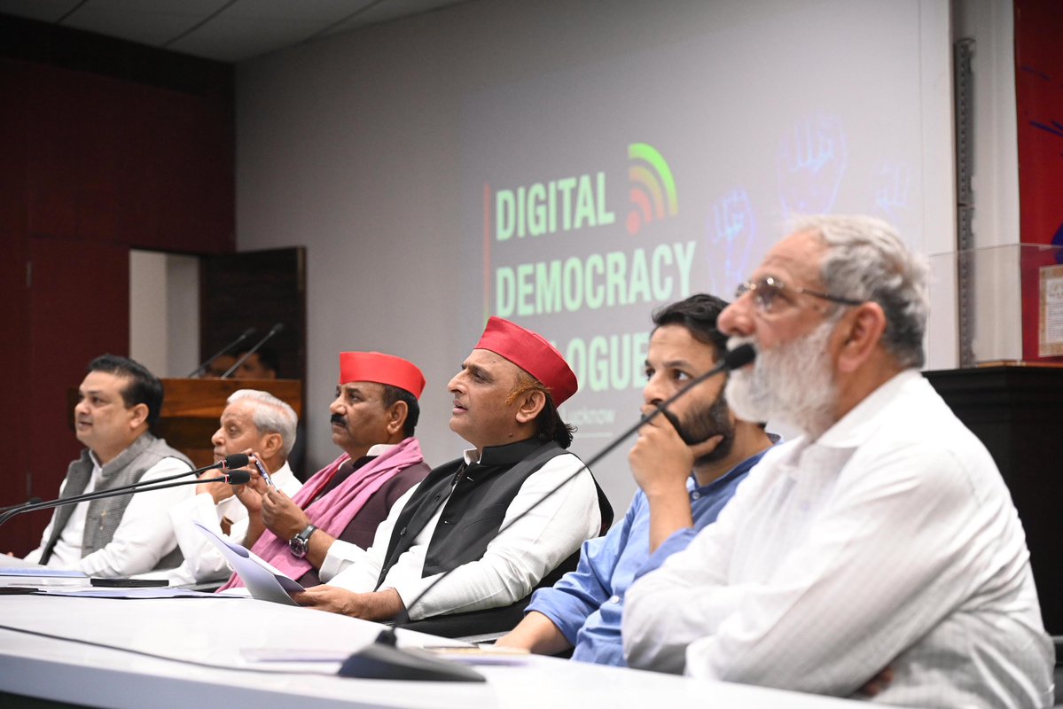 Akhilesh Yadav tweet media