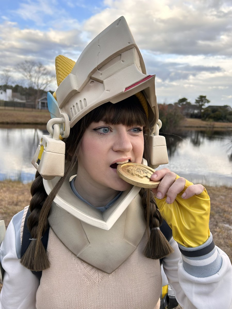 Sterling tweet media