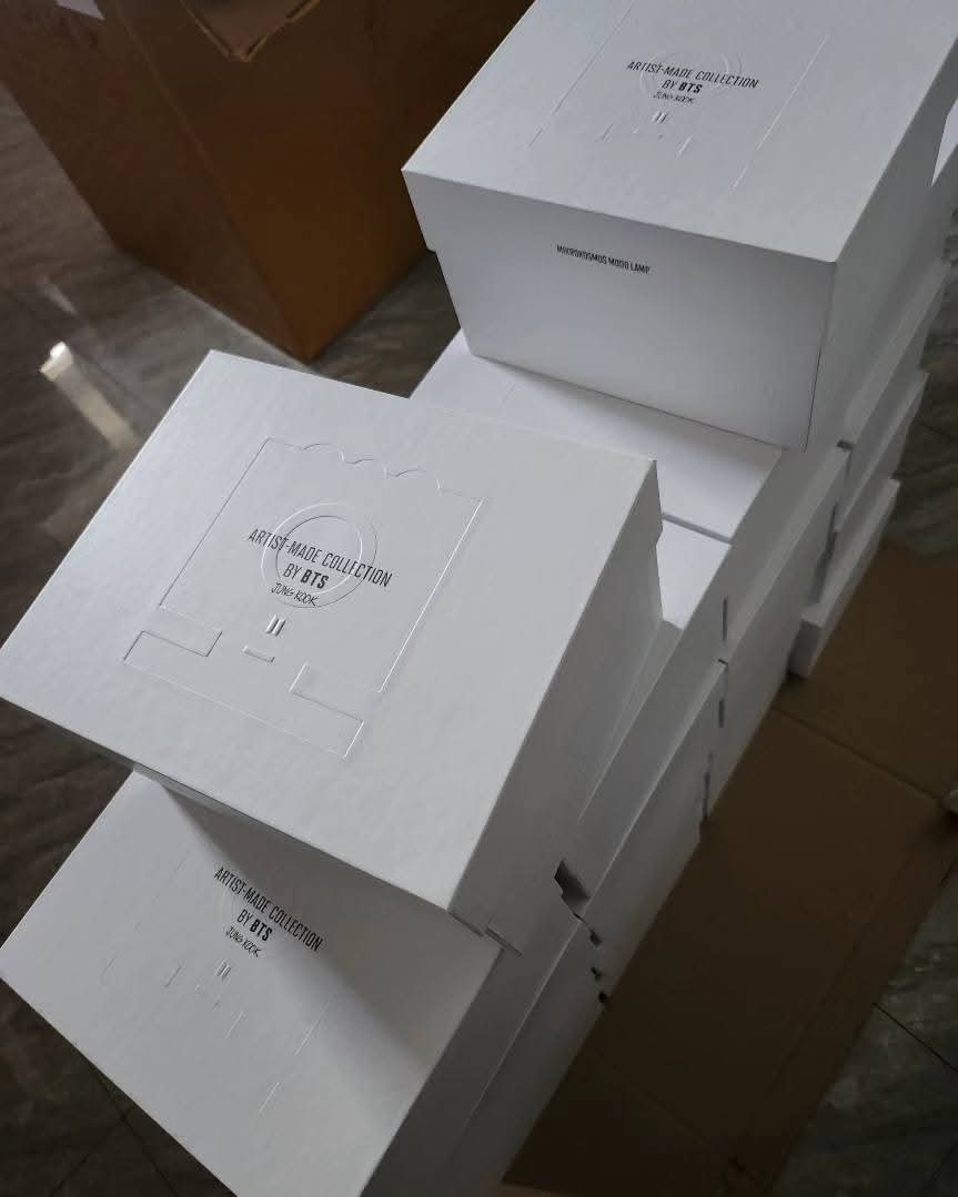 Taetaebread95's tweet photo. WTS LFB PH 

JK MIKROKOSMOS MOOD LAMP SEALED

SUPER SALE UNTIL MARCH 30 ONLY

8500 EACH PAYOOO!!

SEALED https://t.co/LVpaVQtUFl