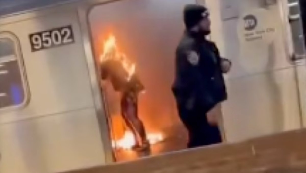 Danny Hellman tweet media