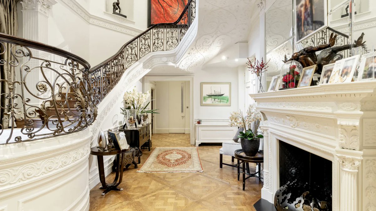 LuxuryRealEstate.com tweet media