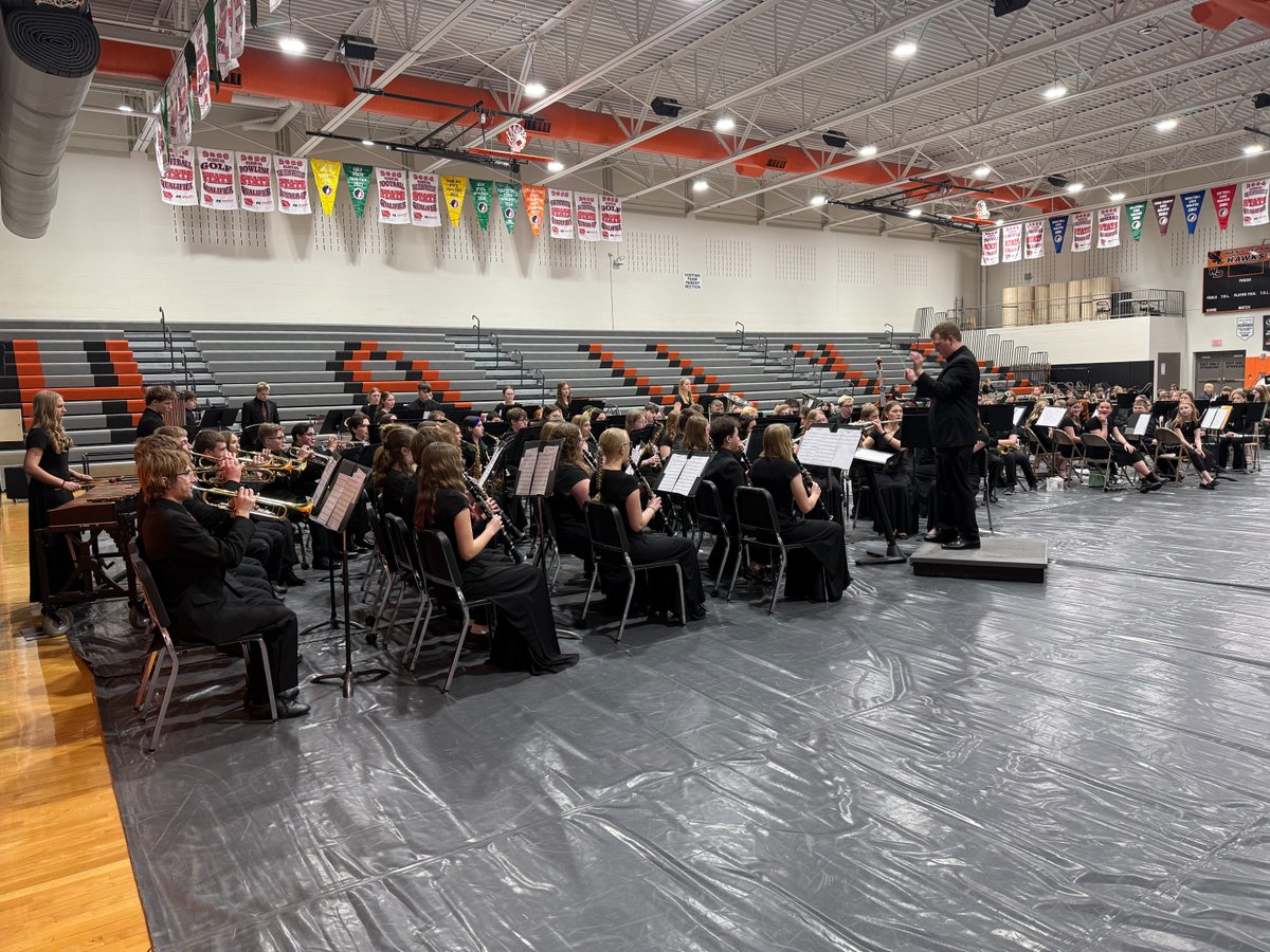 West Delaware School tweet media