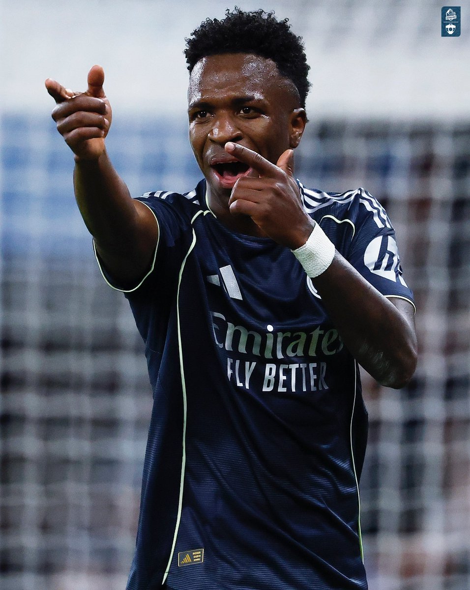 Footballogue tweet media