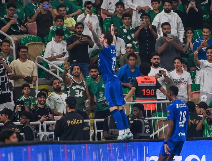hilalstuff's tweet photo. I C O N I C 😰💙💙💙 https://t.co/wvk9Tixrbz