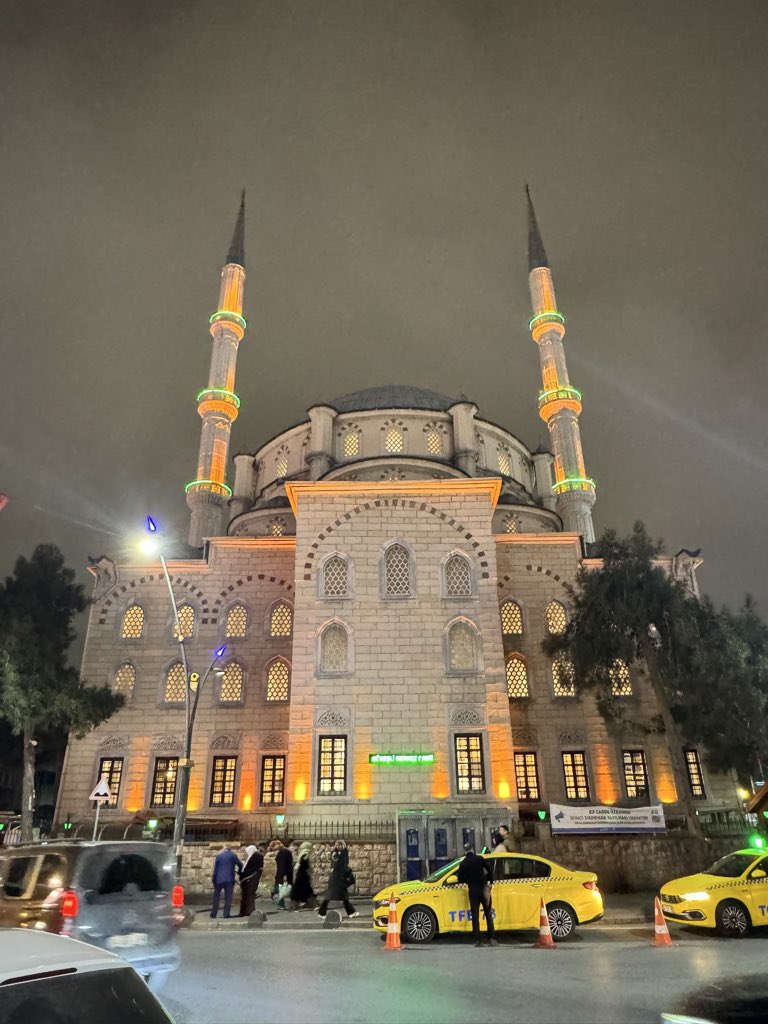 nerkull's tweet photo. 🌙 29 Ramazan 1447
Elveda yâ Şehr-i Ramazan 🤍
Teravihler 2+2 eda ediliyor.
#Ramazan2026 #Ramazan1447 
📍Güneşli Merkez Camii ve Kur'an Kursu🕌 https://t.co/ZvginhLAO7