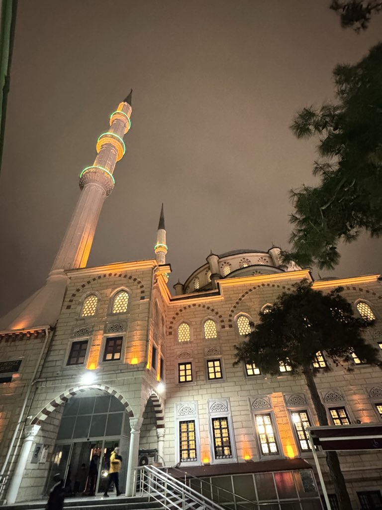 nerkull's tweet photo. 🌙 29 Ramazan 1447
Elveda yâ Şehr-i Ramazan 🤍
Teravihler 2+2 eda ediliyor.
#Ramazan2026 #Ramazan1447 
📍Güneşli Merkez Camii ve Kur'an Kursu🕌 https://t.co/ZvginhLAO7