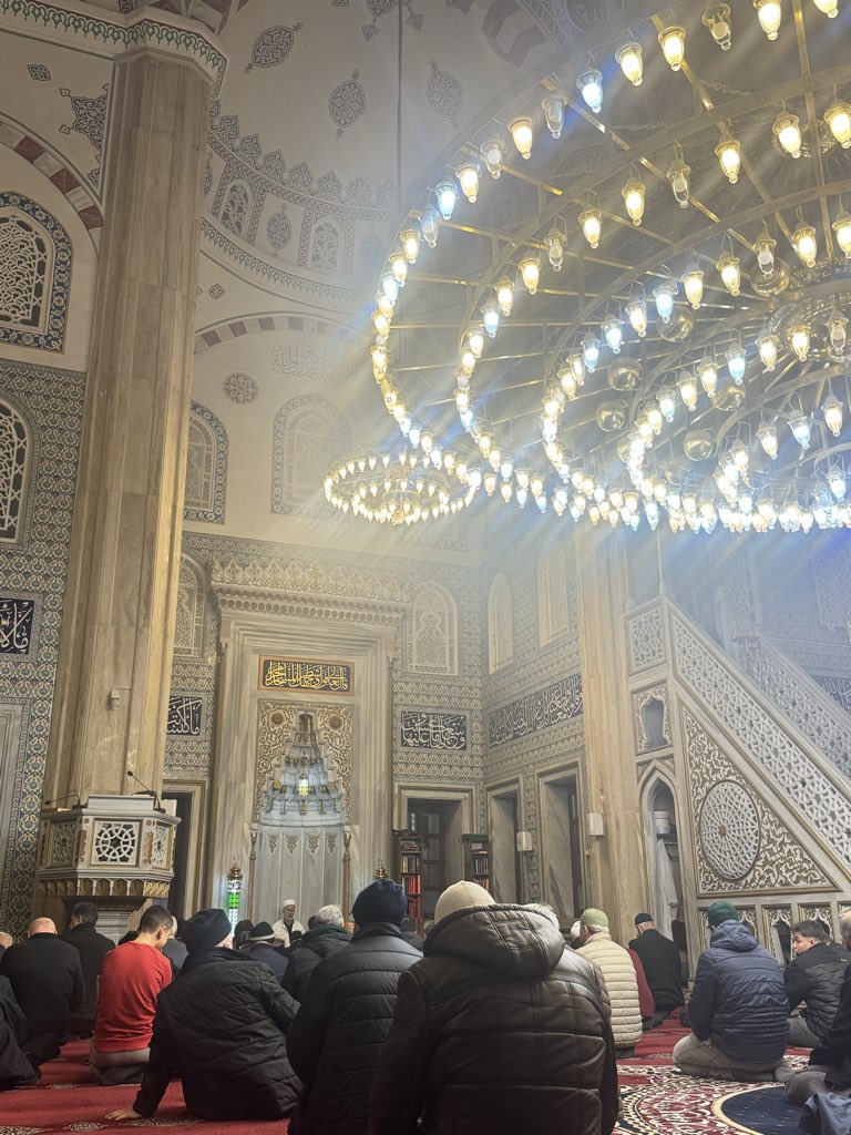 nerkull's tweet photo. 🌙 29 Ramazan 1447
Elveda yâ Şehr-i Ramazan 🤍
Teravihler 2+2 eda ediliyor.
#Ramazan2026 #Ramazan1447 
📍Güneşli Merkez Camii ve Kur'an Kursu🕌 https://t.co/ZvginhLAO7