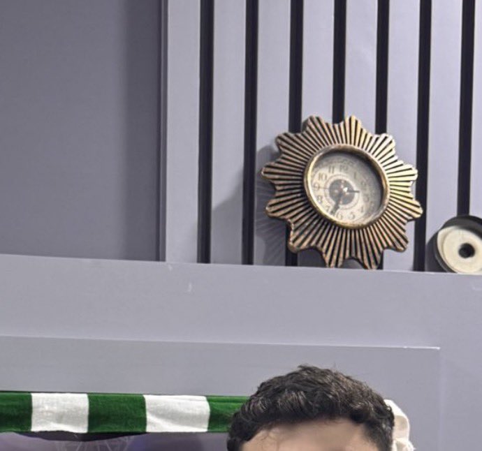 عساف tweet media