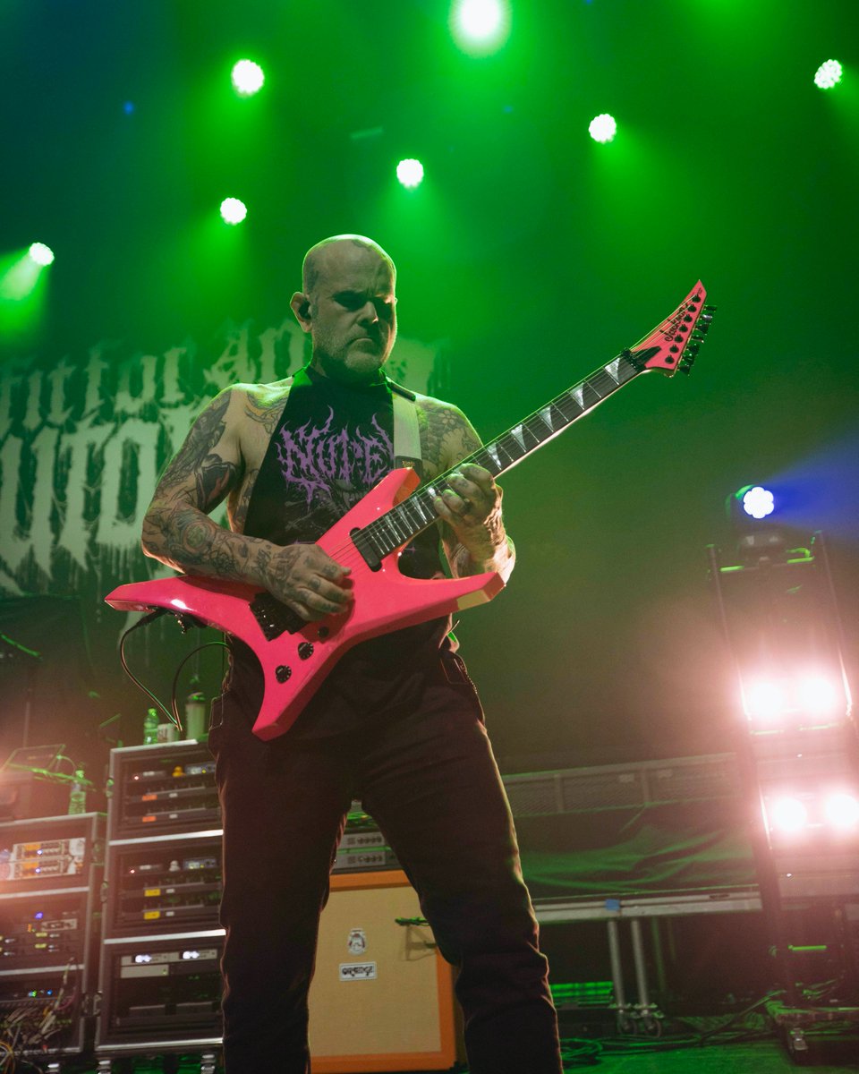 Fit For An Autopsy tweet media