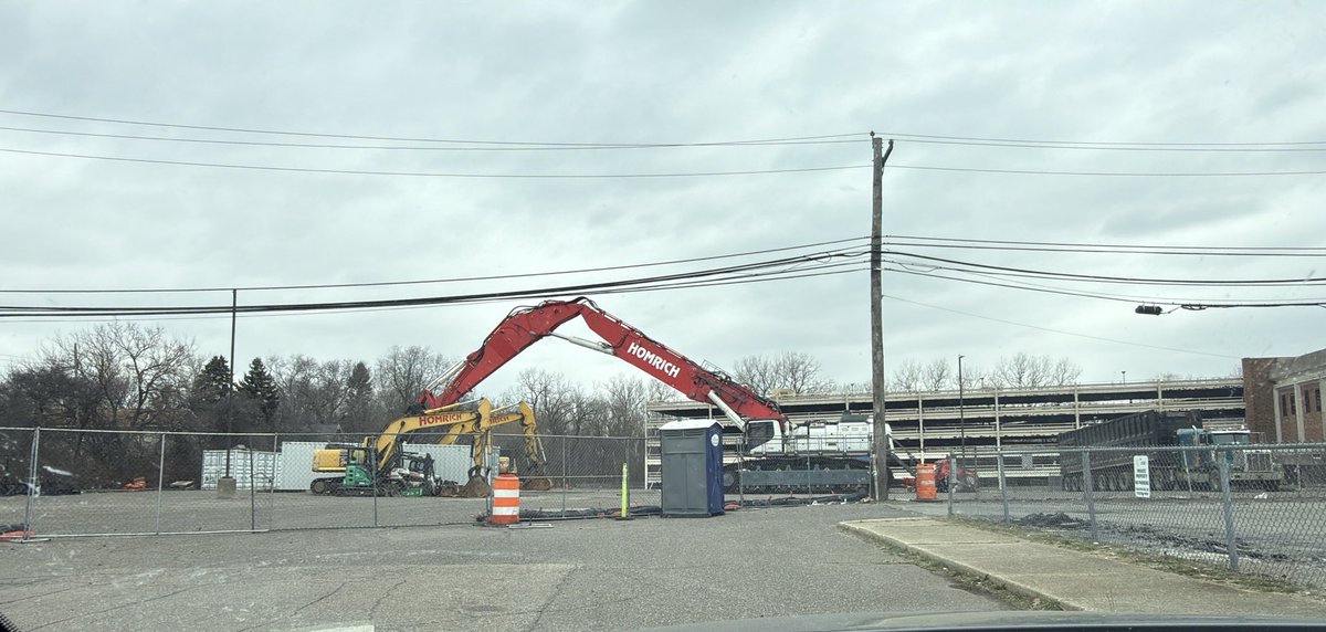 Walter Curt tweet media