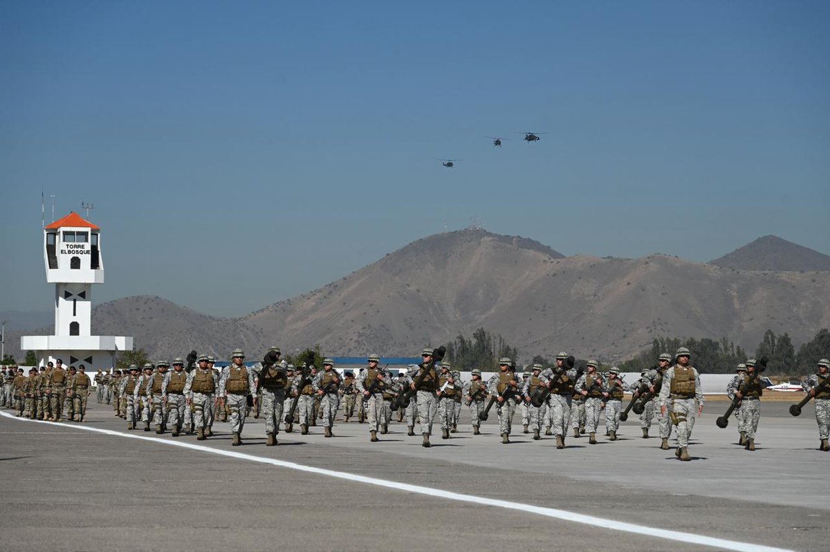 Fuerza Aérea de Chile tweet media