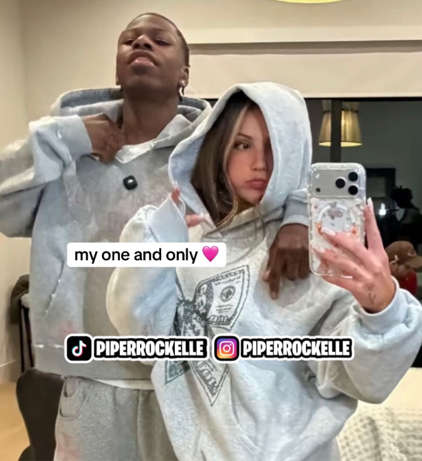 veizau's tweet photo. Piper Rockelle shares a new photo with Rakai amid dating rumors and sends a message to her ex 🥹🩵

“Yeah, I still post videos with my ex, but we’re just friends. Rakai has nothing to worry about..he can have girl friends too. I’m not a cheater, and he knows I have guy friends. Rakai is who I truly want to be with..he’s my one and only.”