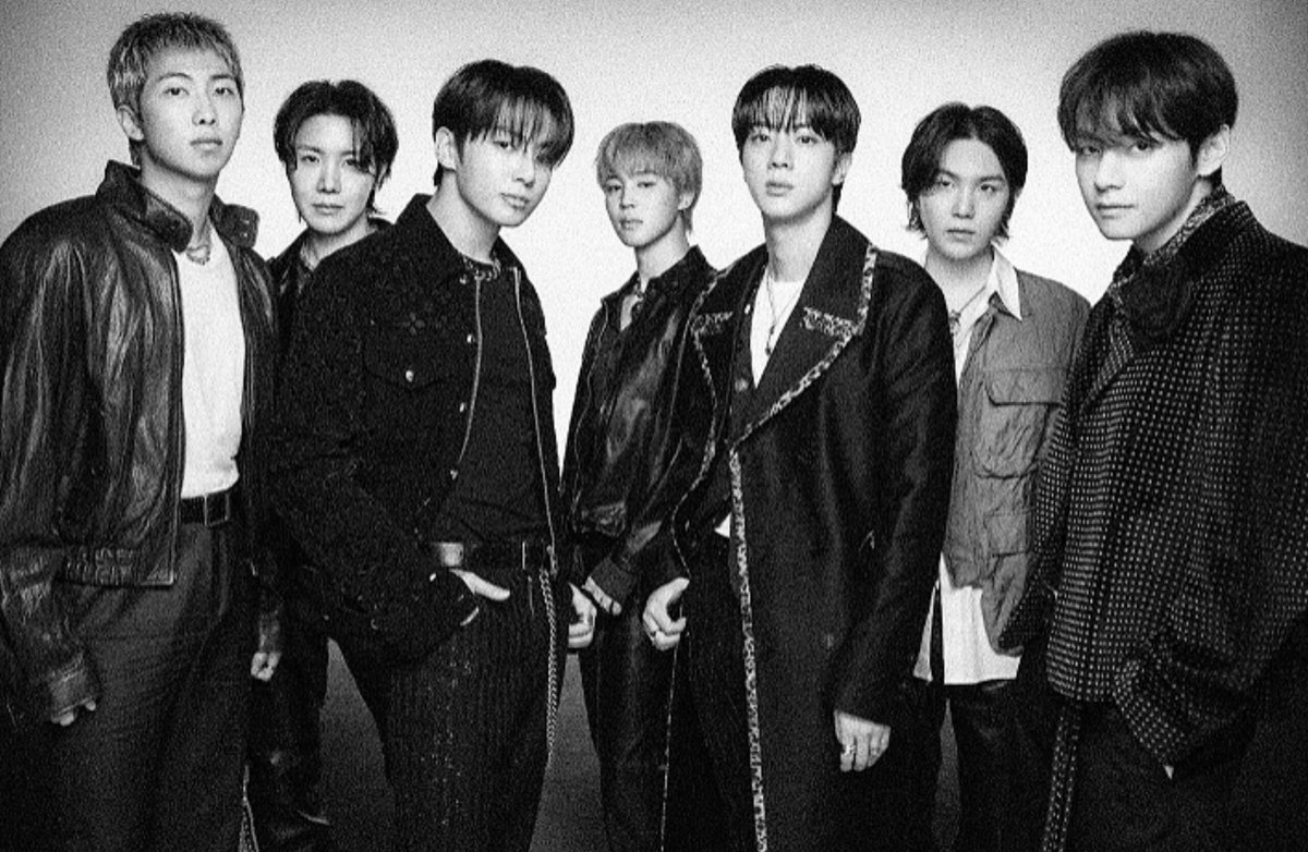 btsdeblueprint's tweet photo. biggest band of the century https://t.co/JF3OLDqw6F