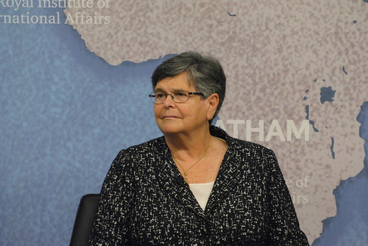 Editatona tweet media