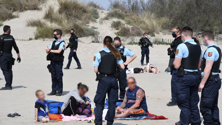 Lightning tweet media