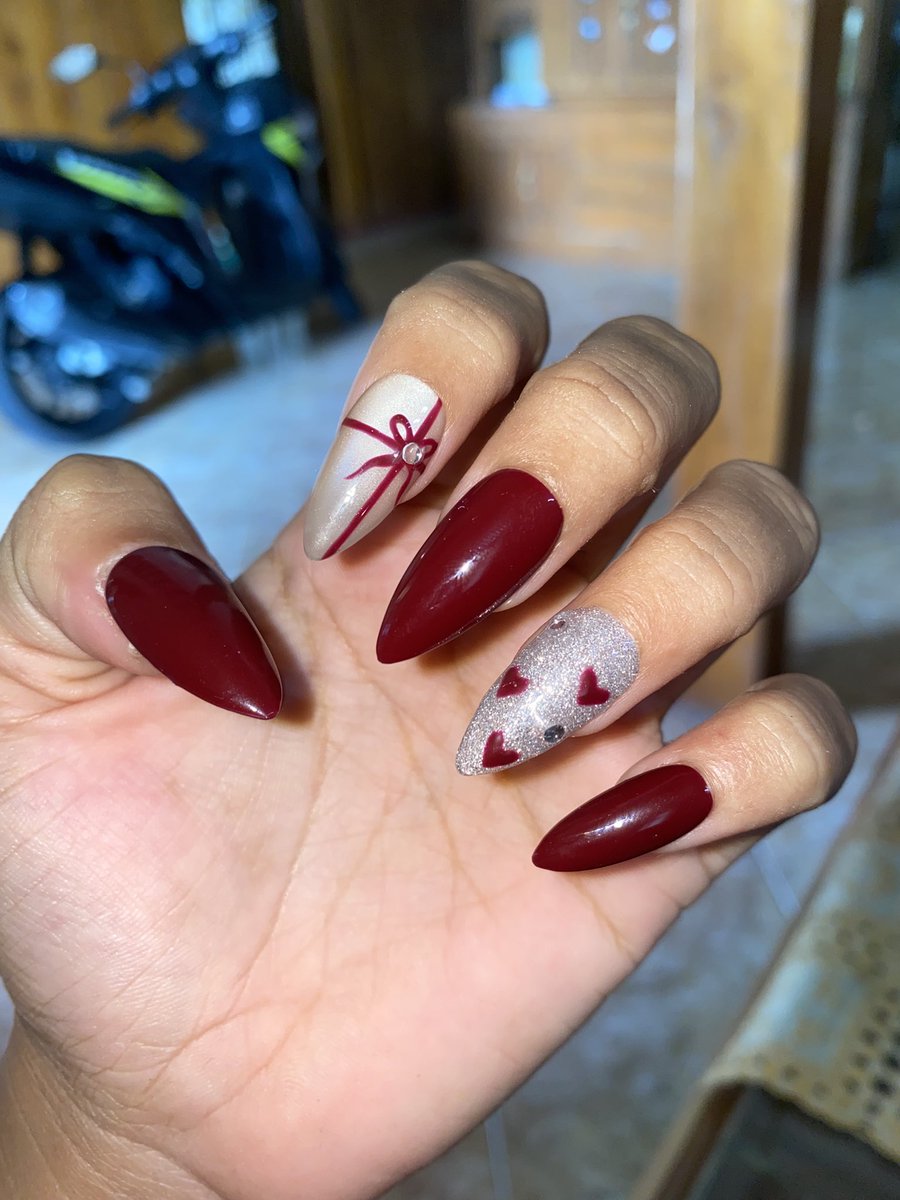 maelydaaas's tweet photo. Mengkoleksi press on nails https://t.co/IFAiBCoi3T