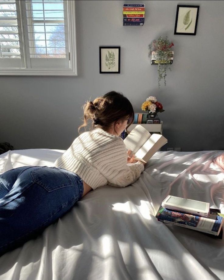 roseydust_'s tweet photo. books are my love language https://t.co/HjlMT9SCxm