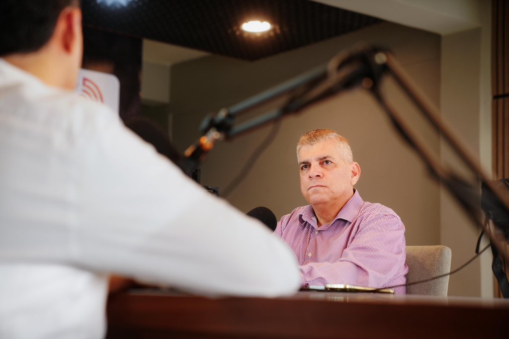 FroylanGamezG's tweet image. Comenzamos la mañana en cabina con Carlos Romero “El Patrullero”. 🎙️

Platicamos sobre “Mochila Sana” y el compromiso de fortalecer los entornos escolares en equipo con las familias sonorenses.

¿Cómo ven esta iniciativa en sus escuelas? 🎒

#SeguridadEscolar