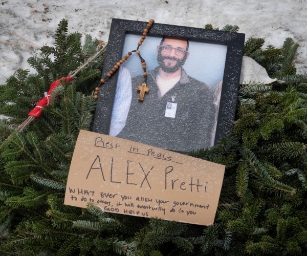 jimbotrump's tweet image. Mullin: Made a Mistake on Alex Pretti Remark dlvr.it/TRZ3J3 PLEASE FOLLOW #MarkwayneMullin #AlexPretti #HomelandSecurity #ConfirmationHearing #NewsMax