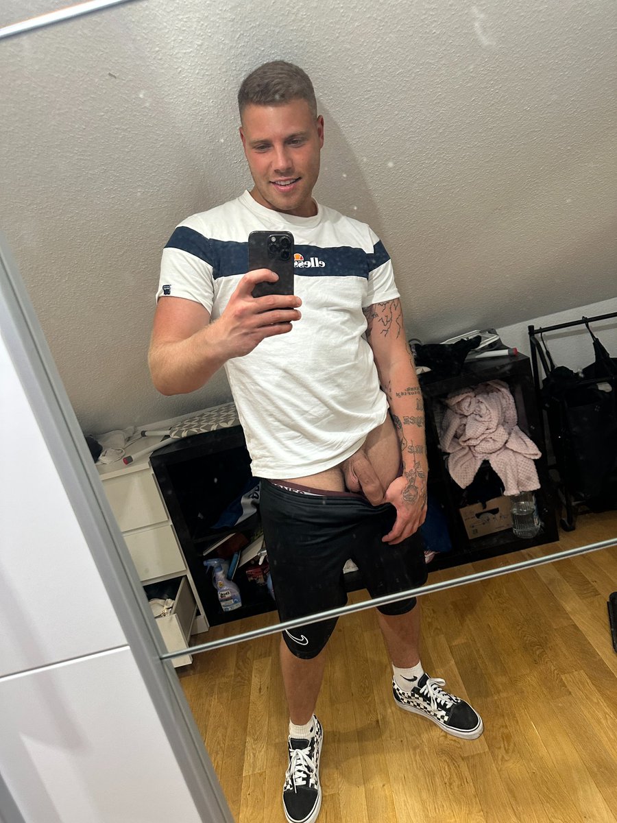 painterleox tweet media