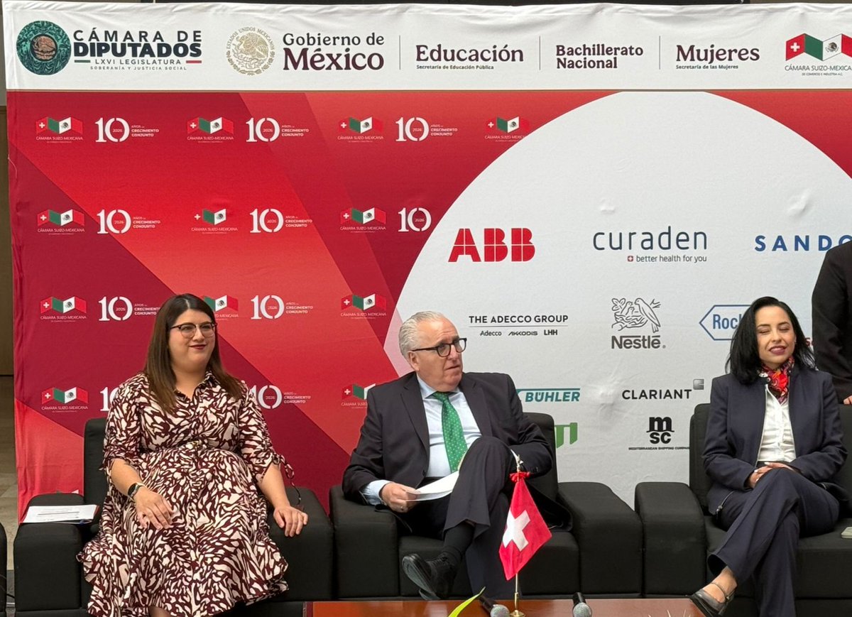 AdeccoMexico's tweet photo. Hoy se realiza el lanzamiento del Programa de Mentorías 2026 “Mujeres Líderes” de la @SwissChamMexico.
La jornada inició con Francisco Martínez, quien dio las palabras de bienvenida.
#MujeresLíderes #Mentoría #LiderazgoFemenino #Talento #SwissCham https://t.co/nNwE5cbvEw
