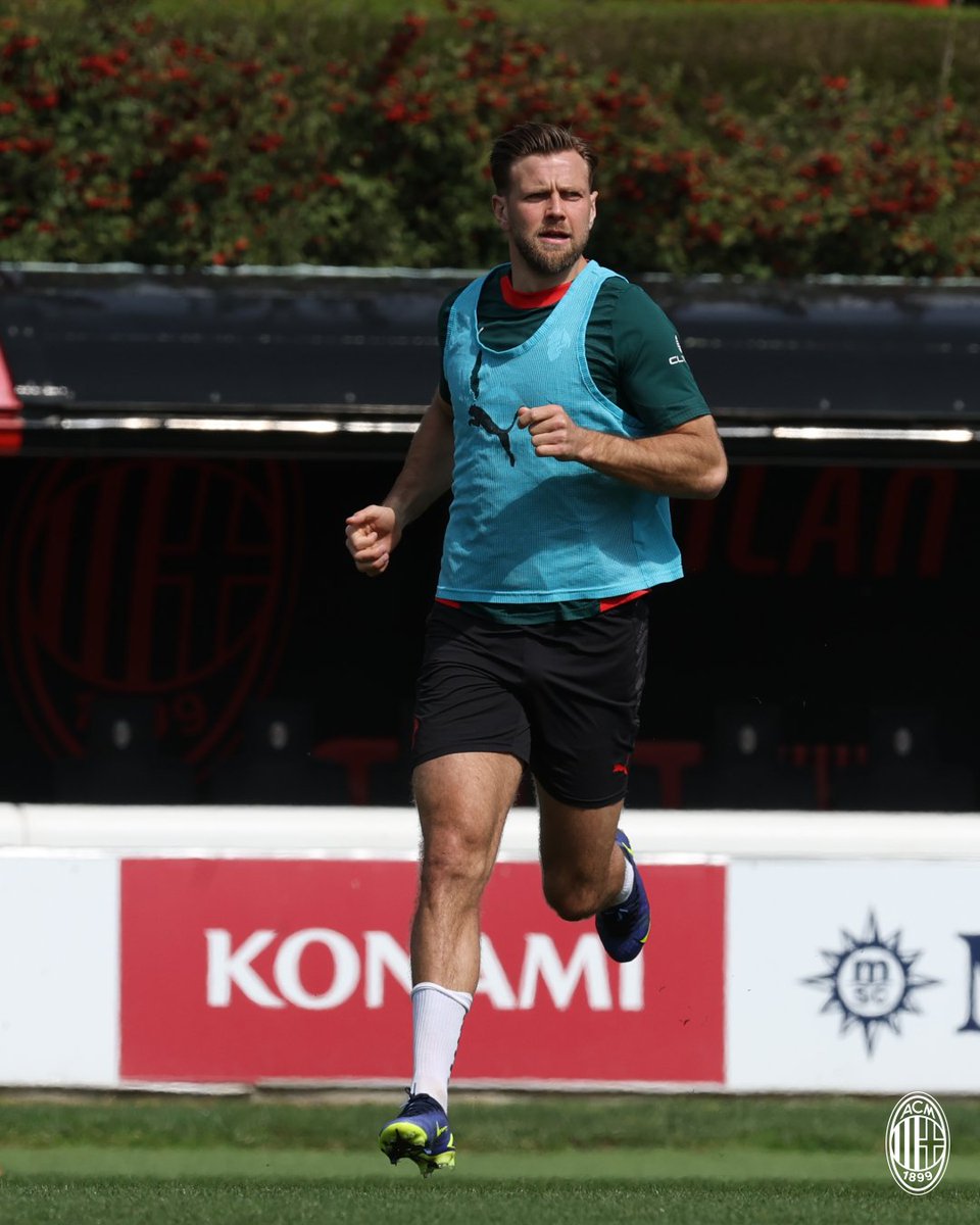 AC Milan tweet media