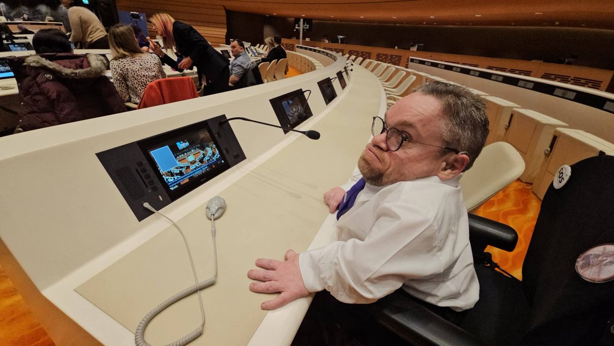 Dermot Devlin he/him tweet media