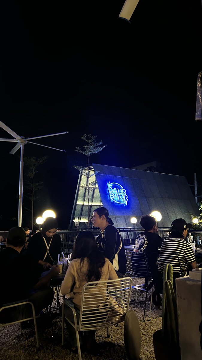 rekaseng tweet media