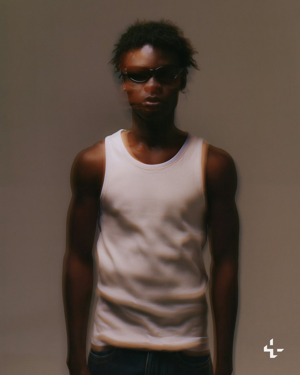 Unsplash tweet media