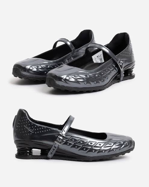 BRAHMENTZ's tweet photo. Nike WMS ShoxZ Calistra Naked Copenhagen https://t.co/zFS6UulTff