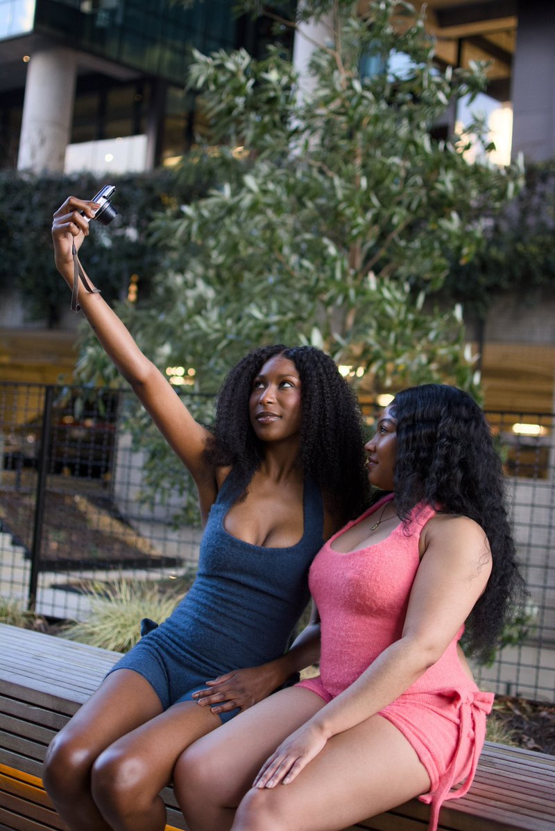 HUEtheShop tweet media