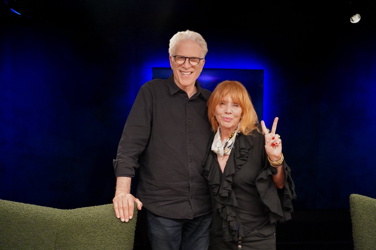 Team Coco tweet media