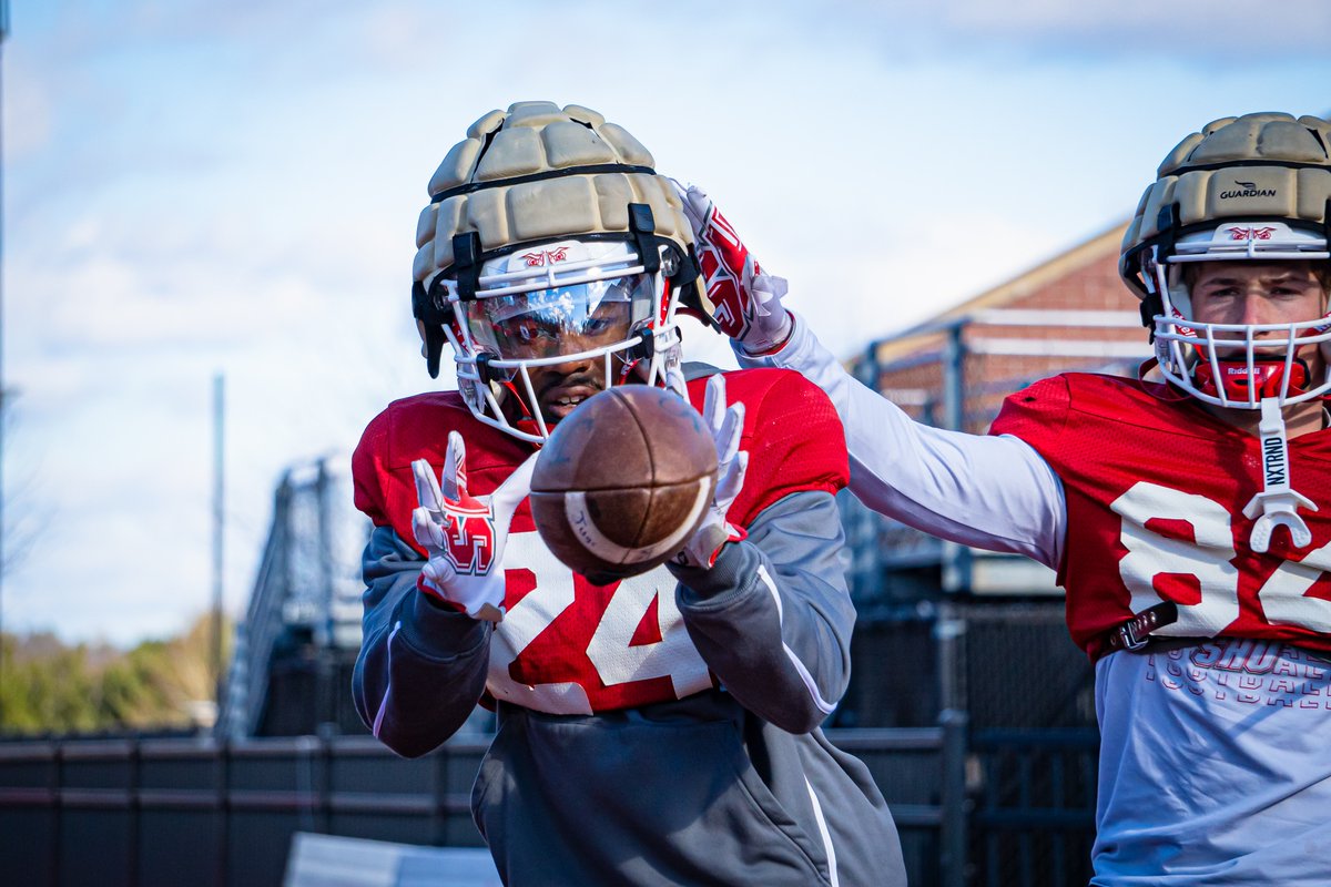 Sacred Heart University Football tweet media
