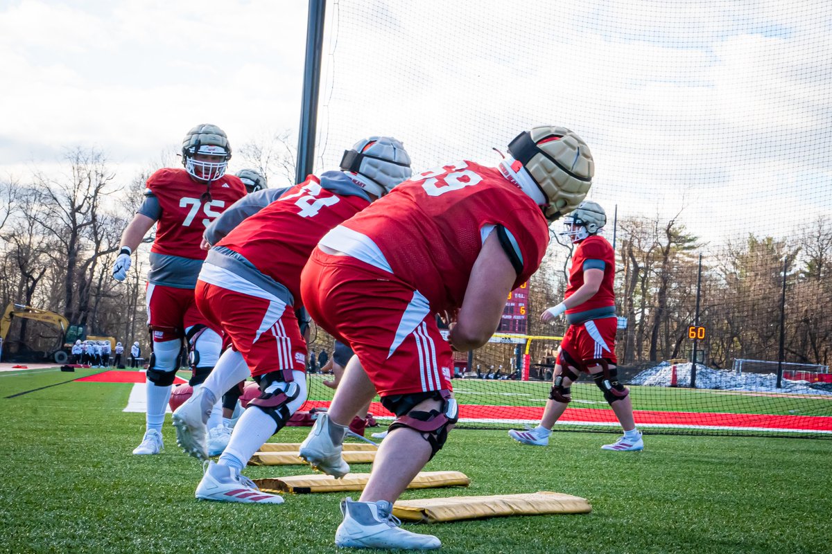 Sacred Heart University Football tweet media