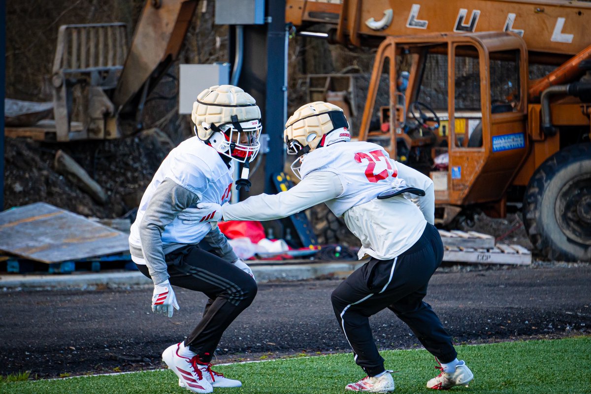 Sacred Heart University Football tweet media