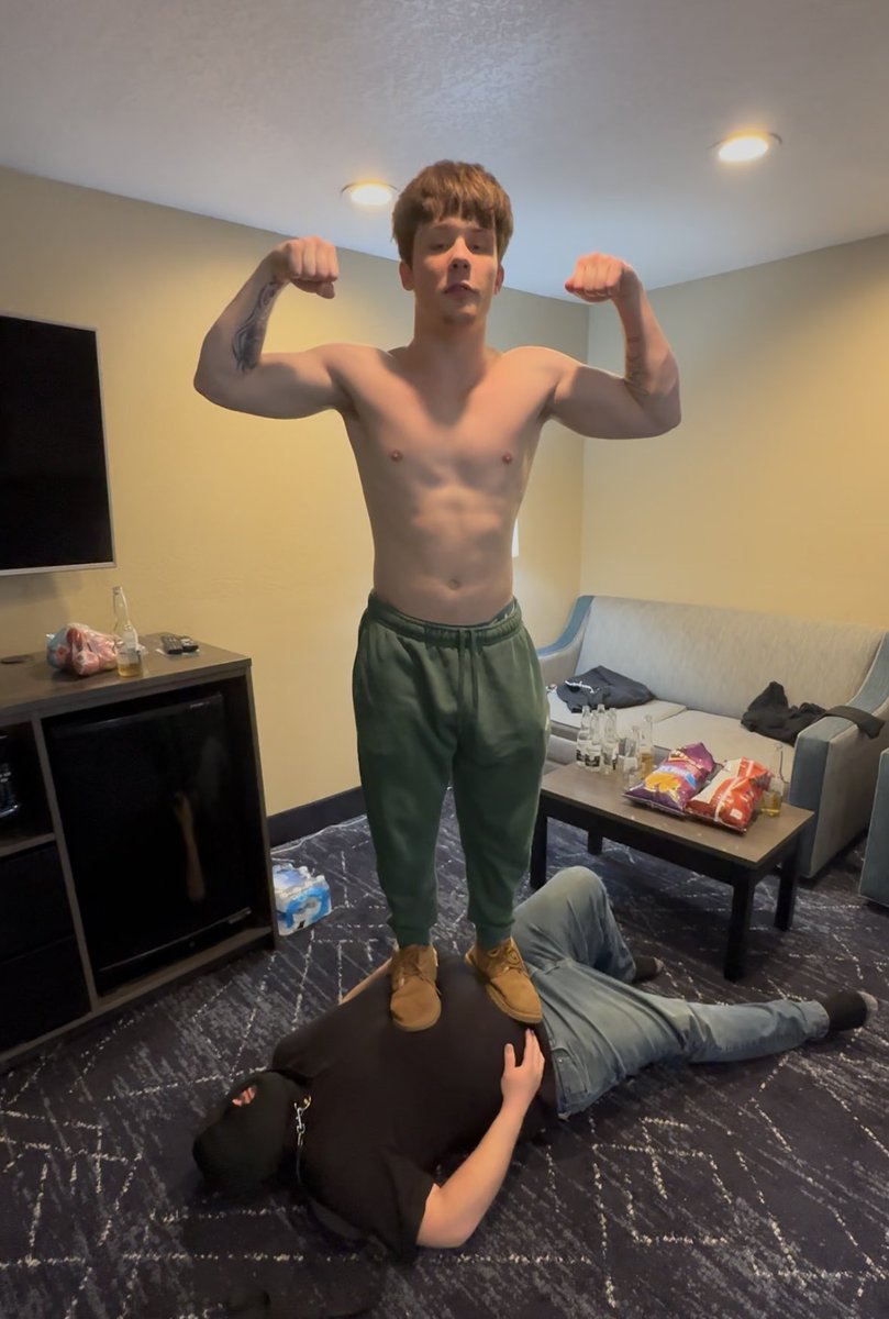 AlphaGodBrad (BDAY APR 19) tweet media