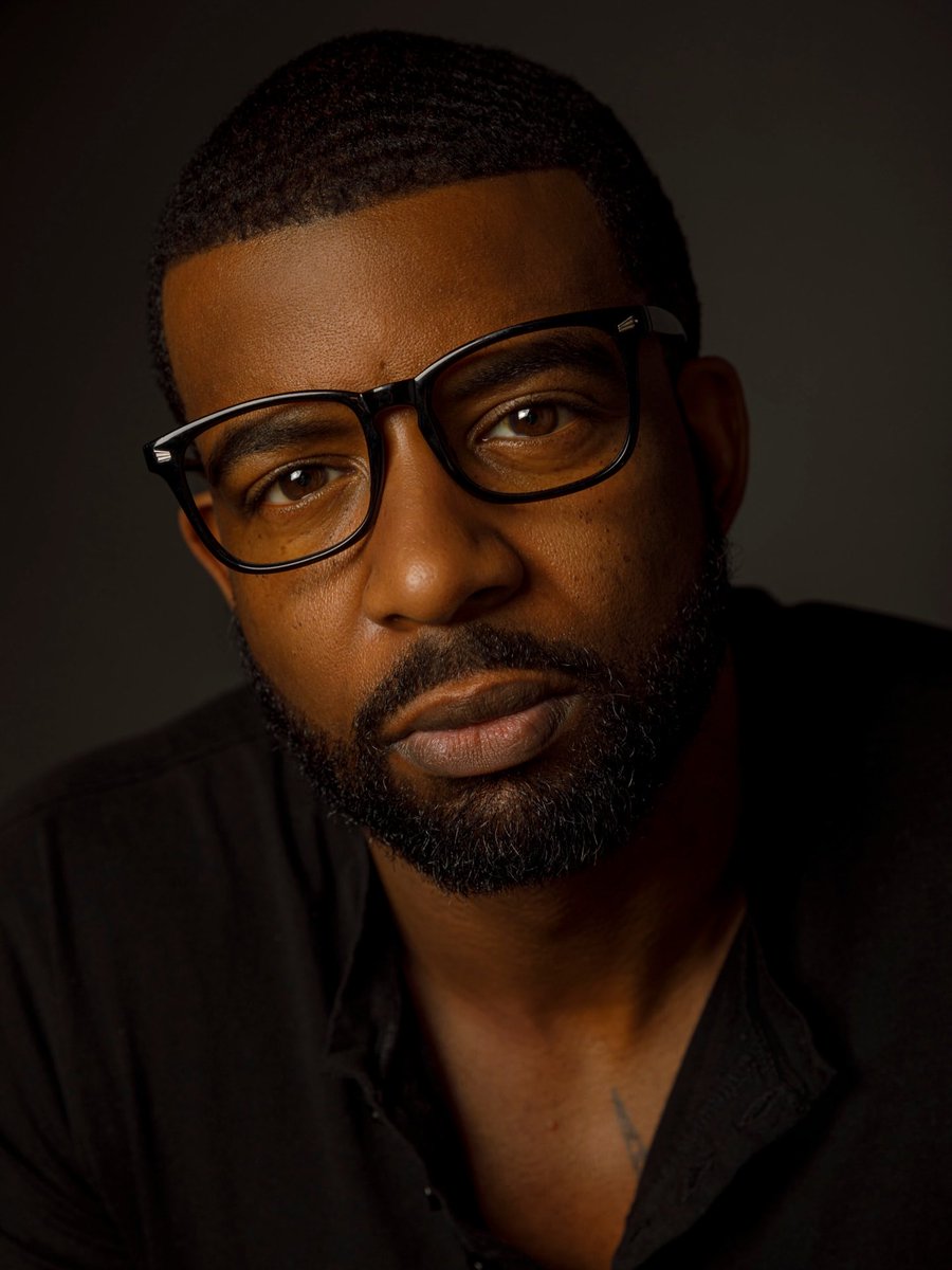 OltlD42's tweet image. #BeyondTheGates #BTG #Gatekeepers #Season2
Photographer Josh Stringer @filmstring has shared some stunning photos of @MauricePKerry on his Instagram account. Feel free to follow him and check out his website. His shots of the actor are truly beautiful. 😻