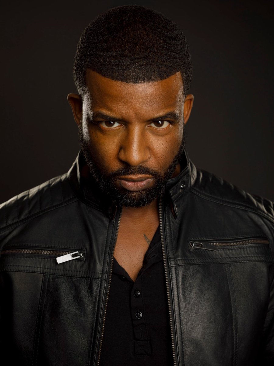 OltlD42's tweet image. #BeyondTheGates #BTG #Gatekeepers #Season2
Photographer Josh Stringer @filmstring has shared some stunning photos of @MauricePKerry on his Instagram account. Feel free to follow him and check out his website. His shots of the actor are truly beautiful. 😻