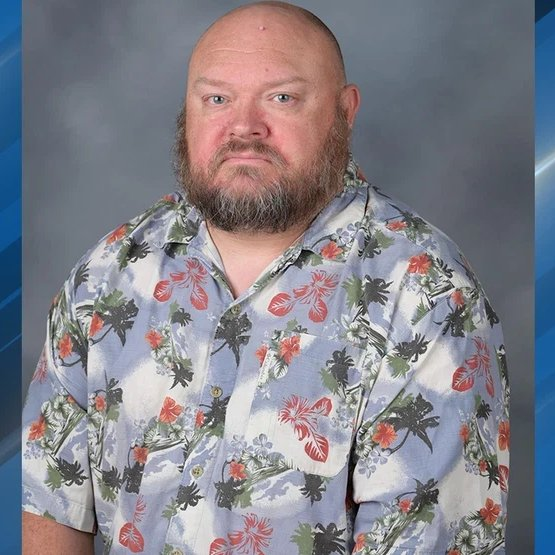 Schools Unhinged tweet media