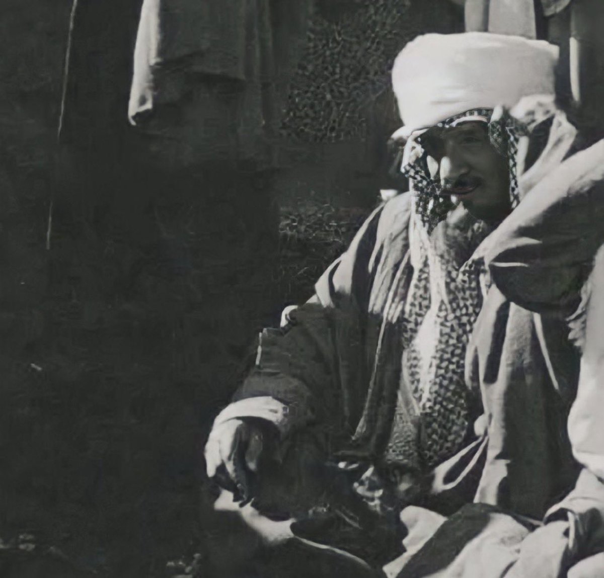 فرهود tweet media