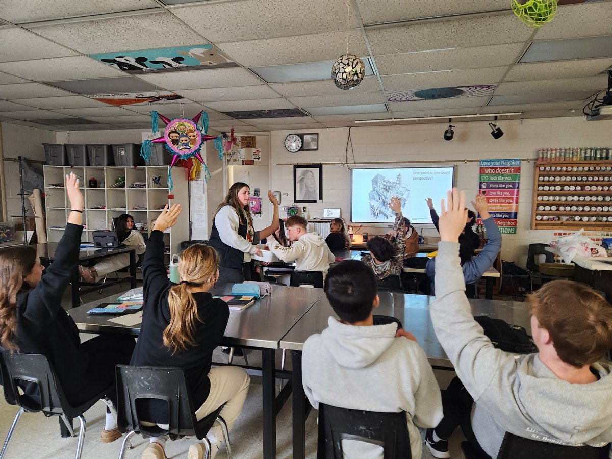 OHHS Art tweet media