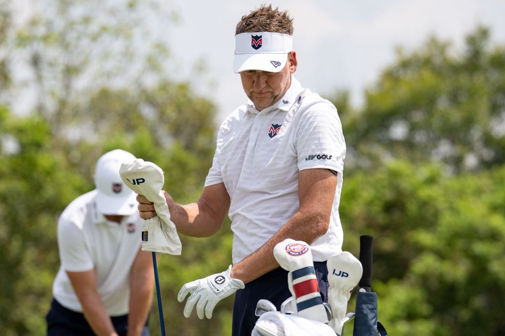Ian Poulter tweet media