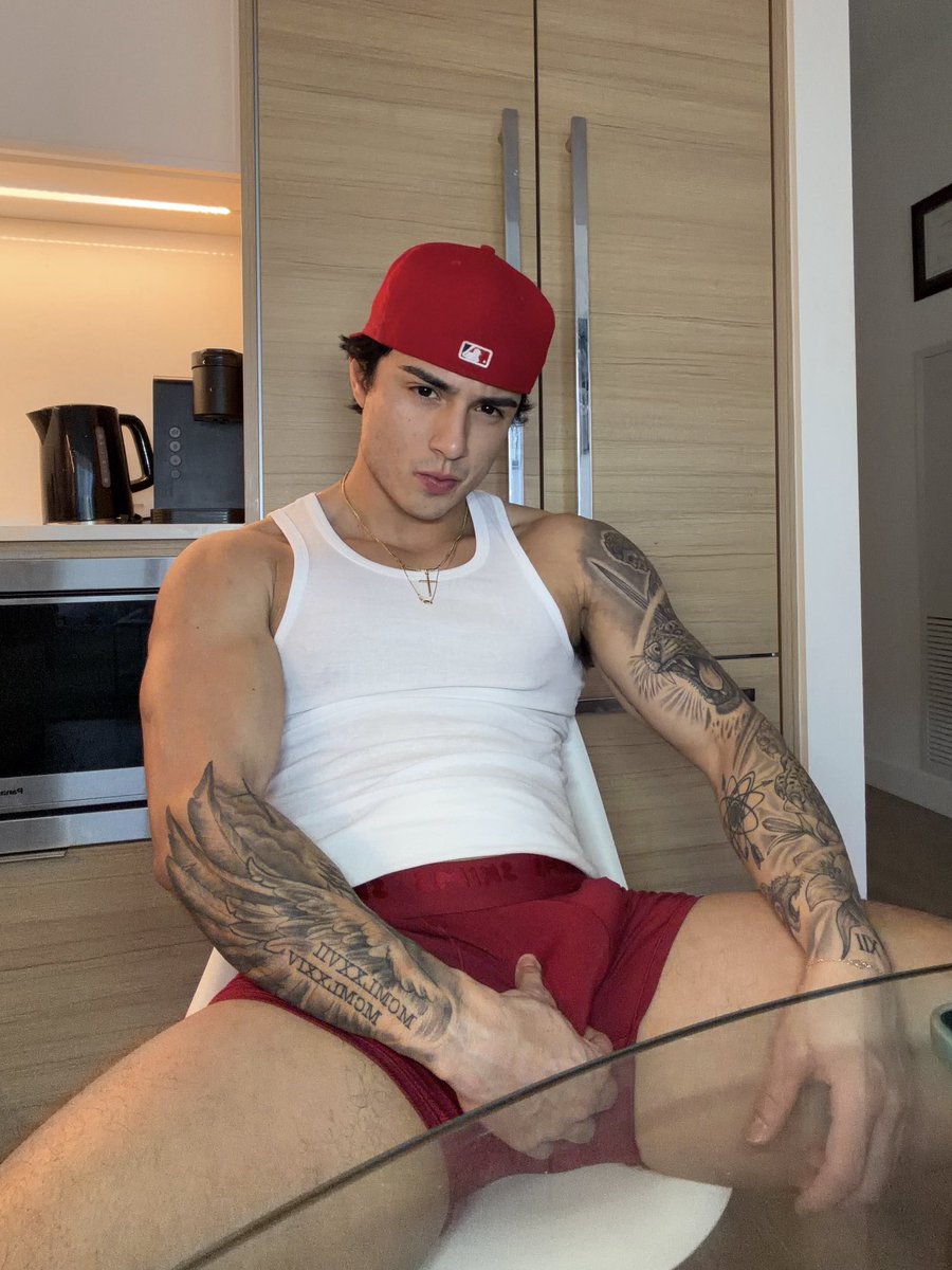 KingStrada👑 tweet media