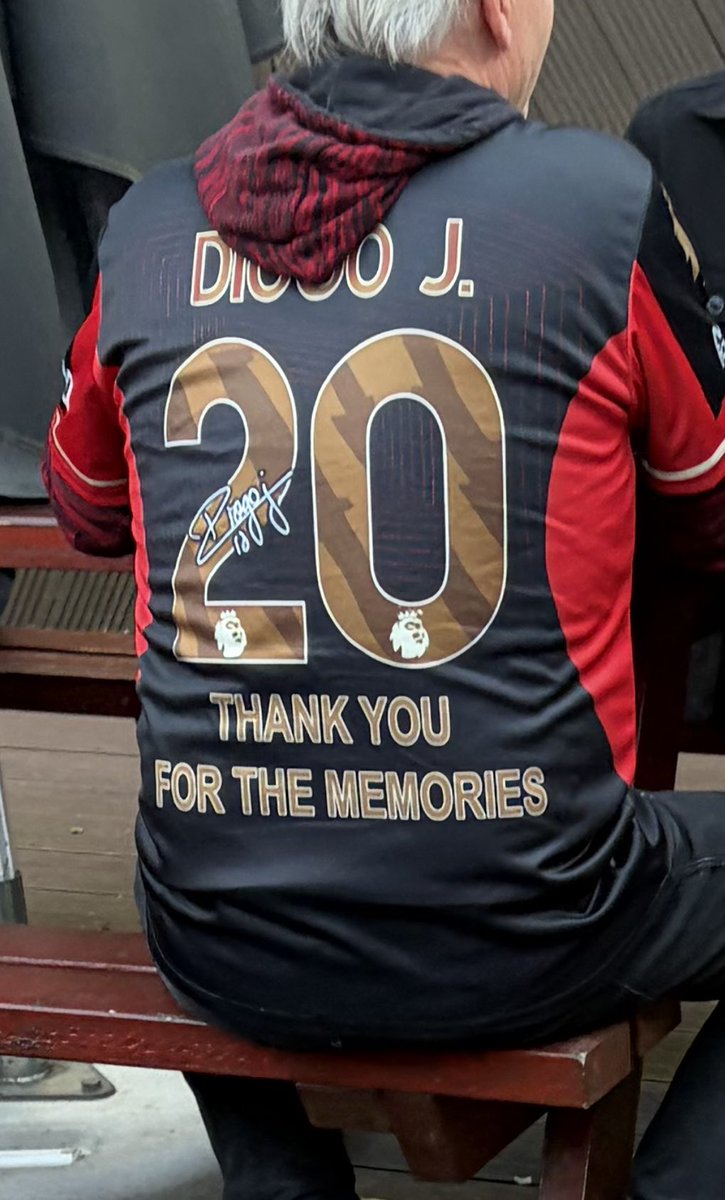 qobwashere tweet media